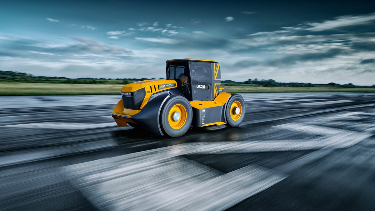 Tento traktor jezdí rychleji než většina aut. Trhl světový rekord